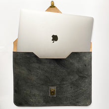 Load image into Gallery viewer, The 'Envelope' MacBook Case